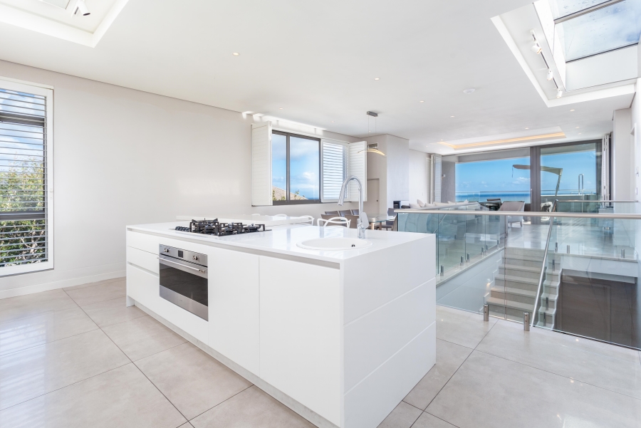 To Let 4 Bedroom Property for Rent in Camps Bay Western Cape